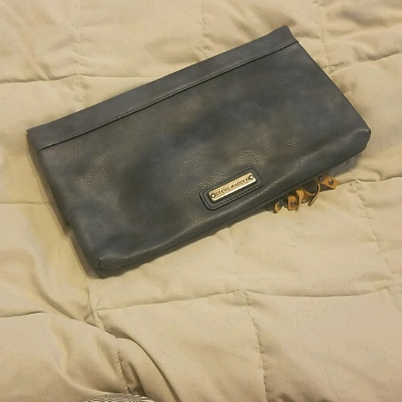 Steve Madden Catina Clutch- Navy Blue Large NWT - Picture 3 of 3